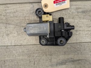 2009-2015 BMW 750i Rear Right Door Sun Shade Motor (Used OEM)