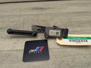 2015-2019 BMW X6 Black Front Axle Headlight Level Sensor (Used OEM)