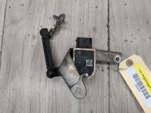 2017-2023 BMW 528i Blue Suspension Level Sensor (Used OEM)