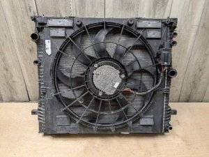 2018-2024 BMW X3 Black Radiator Cooling Fan Assembly (600W) (Used OEM)