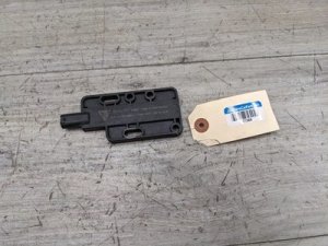 2015-2025 Porsche Macan White Keyless Entry Antenna (Used OEM)