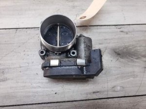2010-2018 BMW X5 White Throttle Body (Used OEM)