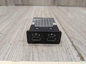 2017-2023 BMW 528i Dual USB-C Port (Used OEM)