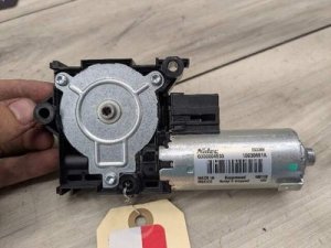 2020-2026 BMW X6 Sunroof Motor (Used OEM)