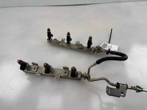 OEM Fuel Rail Assembly with Injectors for 2003-2017 Acura & Honda