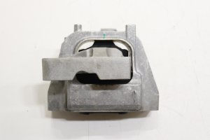 2018-2023 Volkswagen Atlas Engine Frame Mount Support - Right (Passenger) (Used OEM)