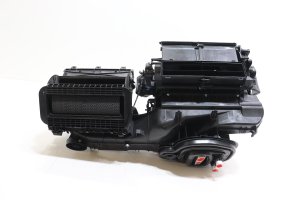 2018-2024 Volkswagen Atlas HVAC Heater Blower Housing Box (Used OEM)