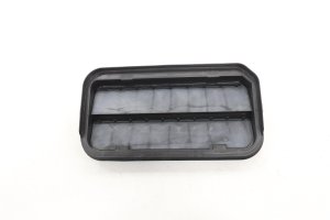 2021-2024 GMC Yukon Quarter Air Vent Grille - Rear (Used OEM)