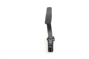 2020-2026 Chrysler Voyager Accelerator Pedal Assembly (Used OEM)