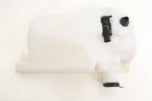 2025 GMC Sierra 2500 HD Washer Fluid Reservoir Assembly with Pump (Used OEM)