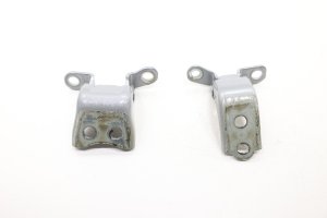 2019-2023 Honda Passport Silver Door Hinge Set - Front, Right (Passenger) (Used OEM)