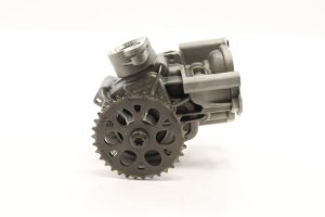 2019-2024 Volkswagen Touareg Engine Oil Pump with Sprocket (Used OEM)