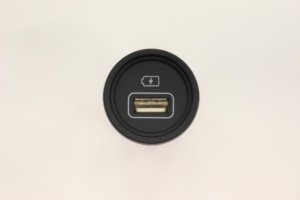 2021-2023 Kia Sorento Center Console USB Port Charger - Rear (Used OEM)