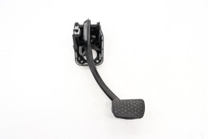 2012-2015 Mercedes-Benz ML500 Brake Pedal with Sensor - Front (Used OEM)