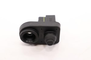 2016-2019 INFINITI QX60 USB Charging Port - Rear (Used OEM)