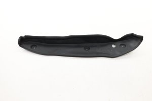 2012-2015 Mercedes-Benz ML500 Fender Insulator Seal - Front, Right (Passenger) (Used OEM)