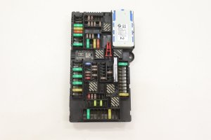 2018-2020 BMW 530e Cabin Fuse Relay Box Junction Block (Used OEM)
