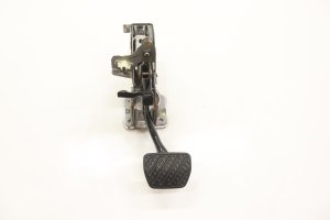 2017-2022 INFINITI Q60 Brake Pedal Assembly with Mounting Bracket - Front (Used OEM)