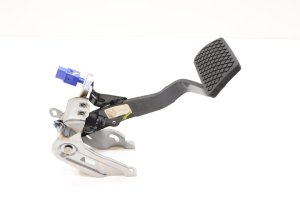 2023-2024 Honda HR-V Brake Pedal Assembly with Sensor and Bracket (Used OEM)