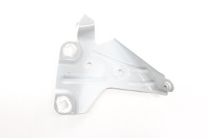 2018-2023 BMW X2 White Rocker Molding Panel Bracket - Front (Used OEM)