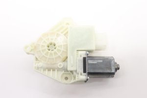 2018-2023 BMW 530e Power Window Motor - Front, Right (Passenger) (Used OEM)