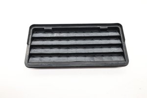 2017-2022 Ford F-250 Super Duty Cab Pressure Vent - Rear (Used OEM)