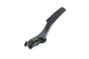 2020-2026 Chrysler Voyager Accelerator Pedal Assembly with Sensor (Used OEM)