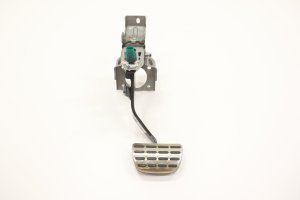 2017-2020 Genesis G80 Brake Pedal Assembly with Bracket - Front (Used OEM)