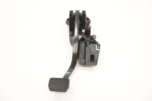 2020-2024 Tesla Y Brake Pedal Assembly with Bracket - Front (Used OEM)
