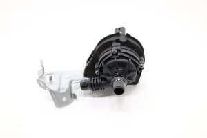 2020-2023 BMW X1 Engine Coolant Auxiliary Water Pump (Used OEM)