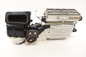 2011-2013 INFINITI QX56 HVAC Heater Assembly Housing Box (Used OEM)