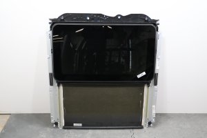 2013-2016 Mercedes-Benz GL450 Beige Panoramic Sunroof Frame with Glass (Used OEM)