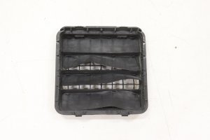 2011-2026 Ram 1500 Cab Air Vent Grille - Rear (Used OEM)