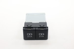 2020-2022 Toyota 4Runner Center Console Dual USB Port Charger (Used OEM)