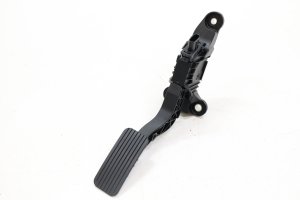 2016-2020 Hyundai Elantra Accelerator Pedal Assembly (Used OEM)