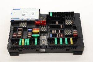 2017-2020 BMW 530e Cabin Fuse Relay Box Junction Block (Used OEM)