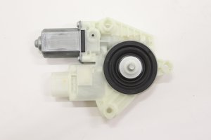2018-2023 BMW 530e Power Window Motor - Front, Right (Passenger) (Used OEM)