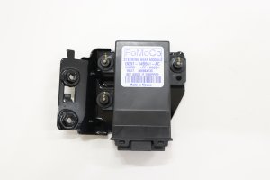 2015-2020 Ford Fusion Heated Steering Wheel Control Module (Used OEM)