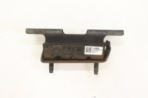 2019-2025 Chevrolet Silverado 1500 Transmission Mount Bracket (Used OEM)