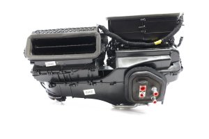 2019-2025 Volvo XC40 HVAC Heater and Blower Motor Housing Assembly (Used OEM)
