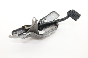 2019-2025 Volvo XC40 Brake Pedal Assembly with Bracket (Used OEM)