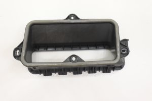 2017-2023 Mercedes-Benz E350 Engine Air Intake Duct - Front (Used OEM)