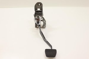 2011-2013 INFINITI QX56 Brake Pedal Assembly with Bracket and Sensor (Used OEM)
