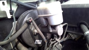  GMC Sierra denali Brake Master Cylinder with Active Brake Control and Vacuum Booster (Used OEM)