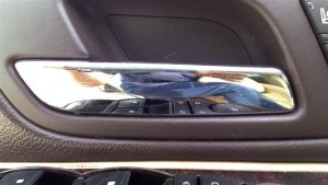 2007-2014 GMC Yukon XL Chrome Chrome Interior Door Handle (Used OEM)