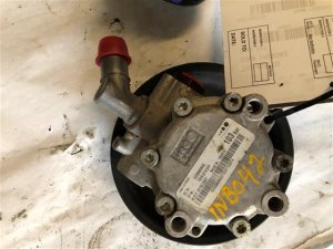 2007-2011 Jeep Wrangler Power Steering Pump (Used OEM)