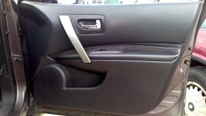 2014-2015 Nissan Rogue Select Black Door Interior Trim Panel - Front (Used OEM)