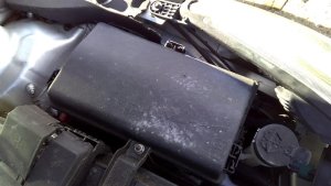 2015-2016 Chevrolet Cruze Engine Fuse Box (Used OEM)