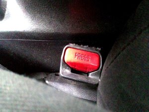 2014-2017 Kia Soul Black Seat Belt Buckle - Front, Left (Driver) (Used OEM)