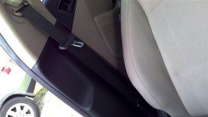 2012-2015 Kia Optima Black Seat Belt Assembly with Pretensioner - Front (Used OEM)